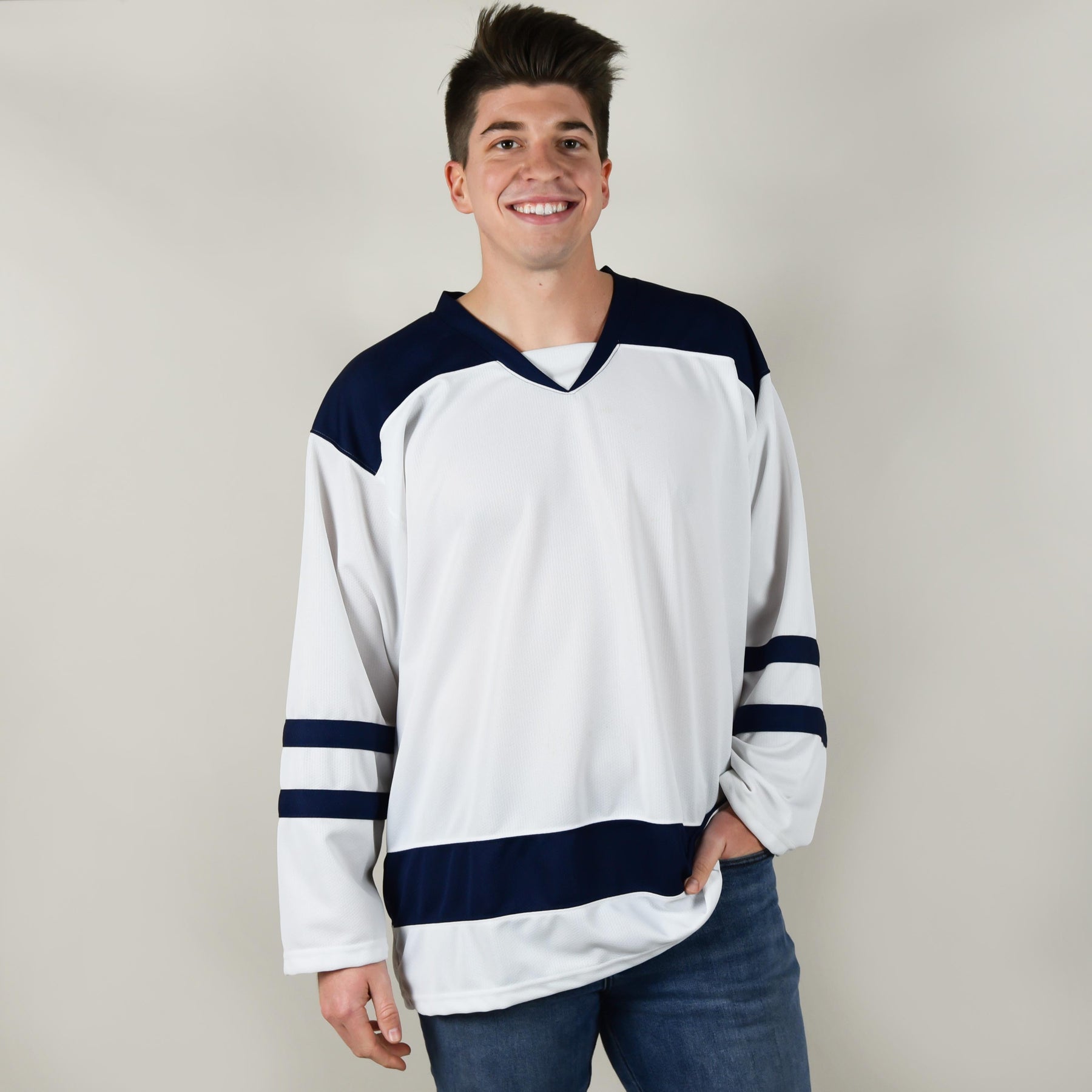 Model wearing Holloway Jersey
